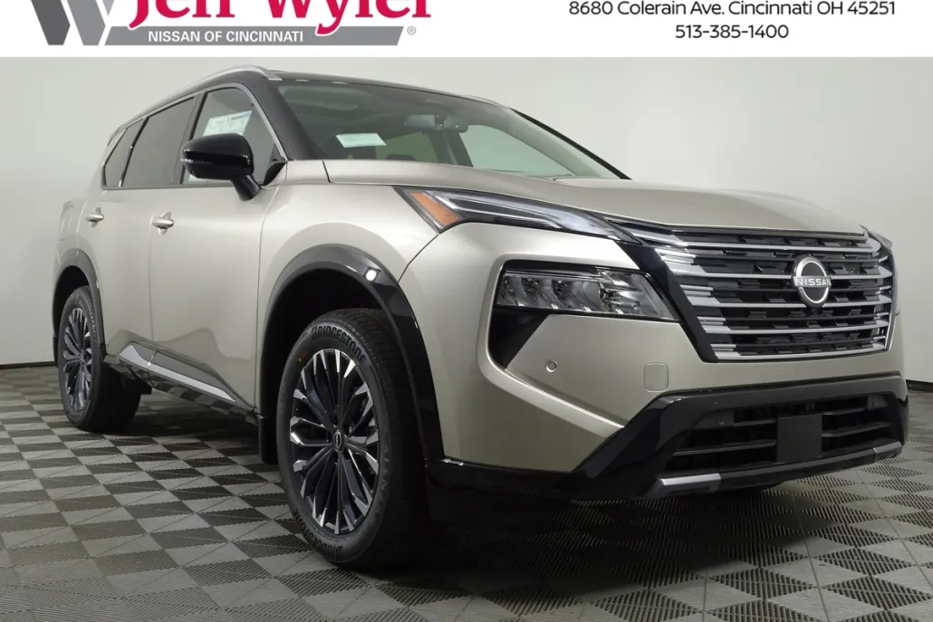 2026 Nissan Rogue Platinum photo 1