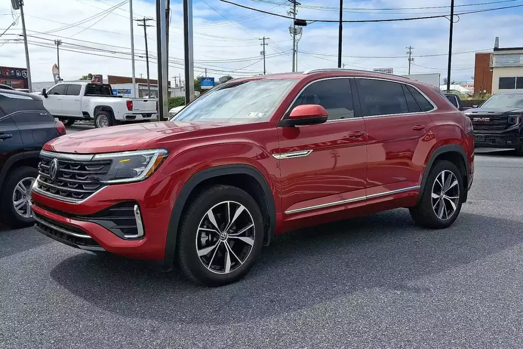 2024 Volkswagen Atlas Cross Sport SEL R-Line photo 1