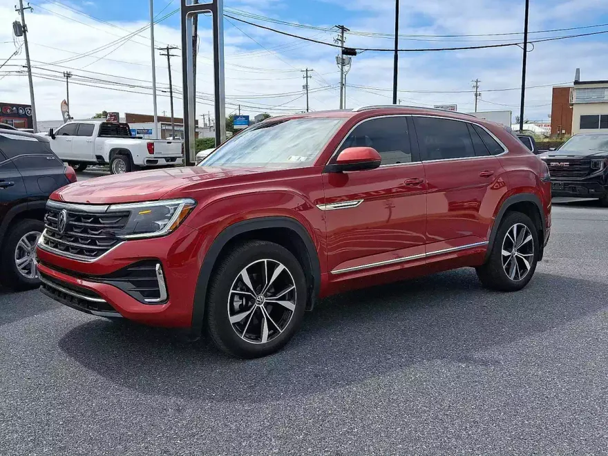 2024 Volkswagen Atlas Cross Sport SEL R-Line photo 1