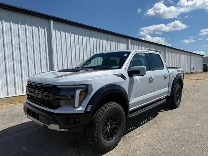 2025 Ford F-150 Raptor photo 1