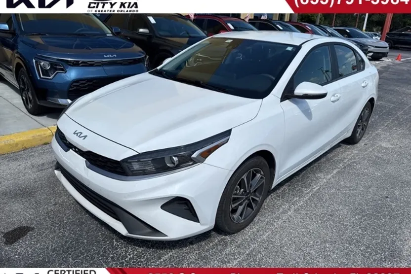 2022 Kia Forte FE LXS photo 1