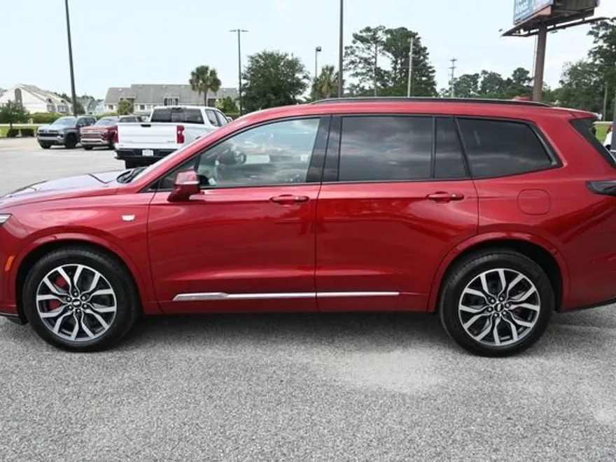2024 Cadillac XT6 Sport photo 1