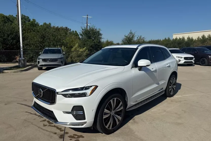 2022 Volvo XC60 Inscription photo 1
