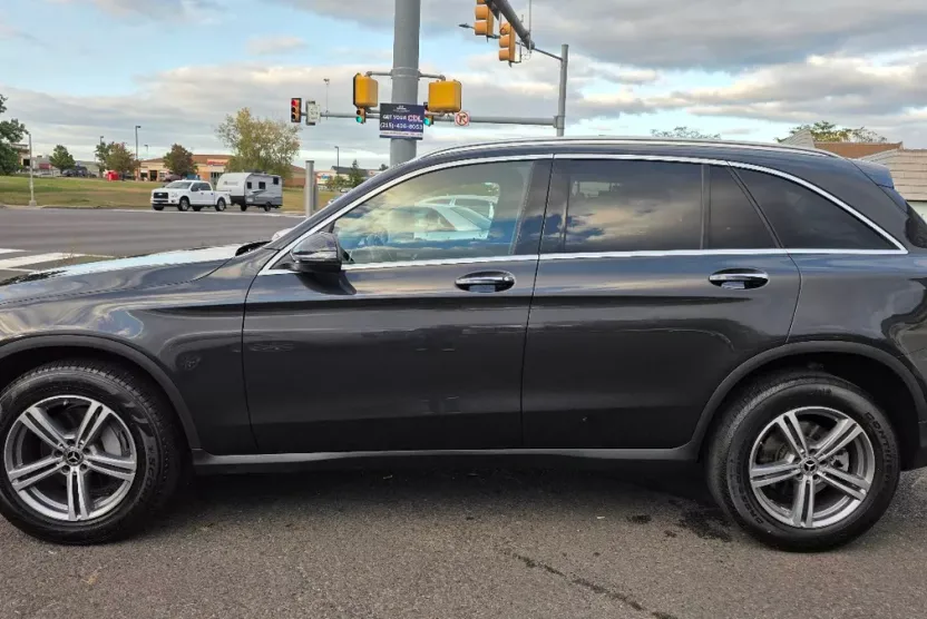 2021 Mercedes Benz GLC 300 4MATIC photo 1