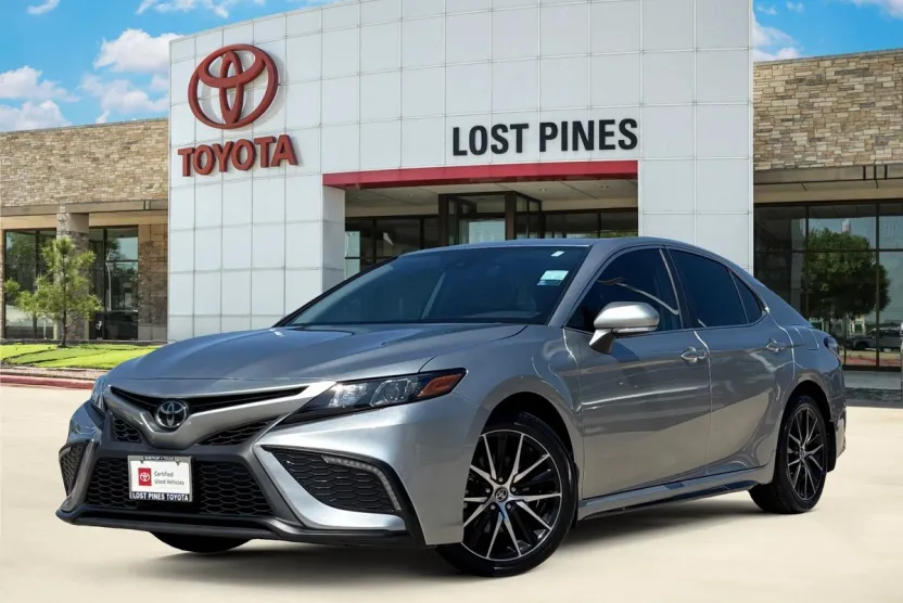 2023 Toyota Camry SE photo 1