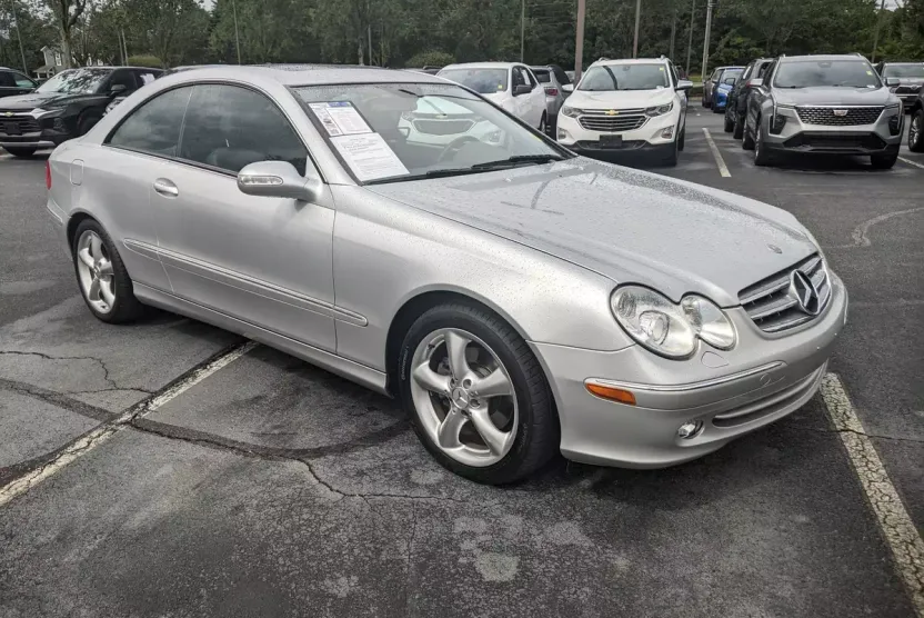 2005 Mercedes Benz CLK photo 1