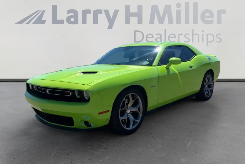2015 Dodge Challenger R/T photo 1