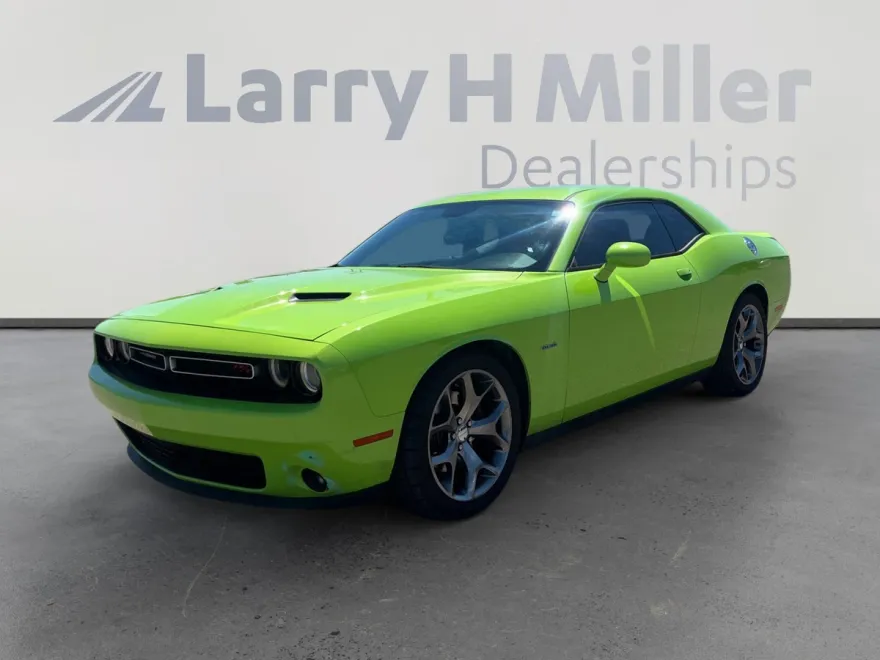2015 Dodge Challenger R/T photo 1