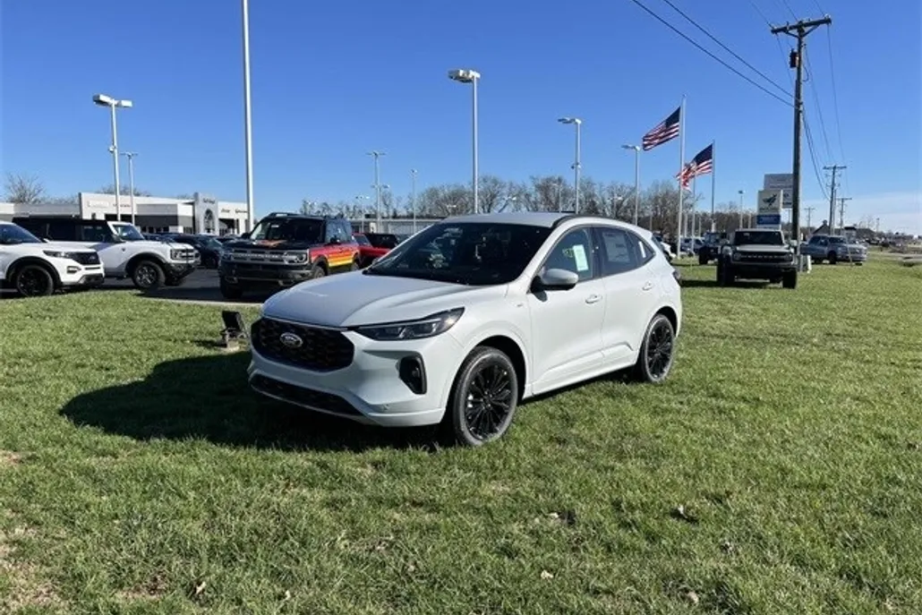 2025 Ford Escape Hybrid ST-Line Elite photo 1