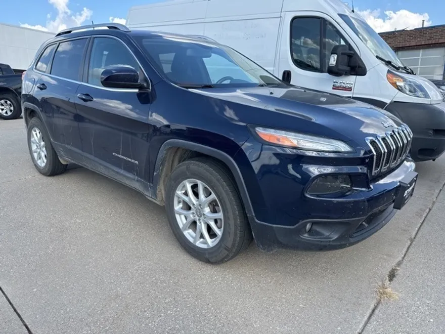 2016 Jeep Cherokee Latitude photo 1