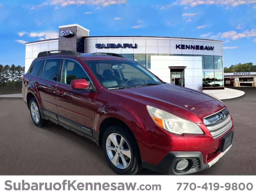 2013 Subaru Outback 2.5i Limited photo 1