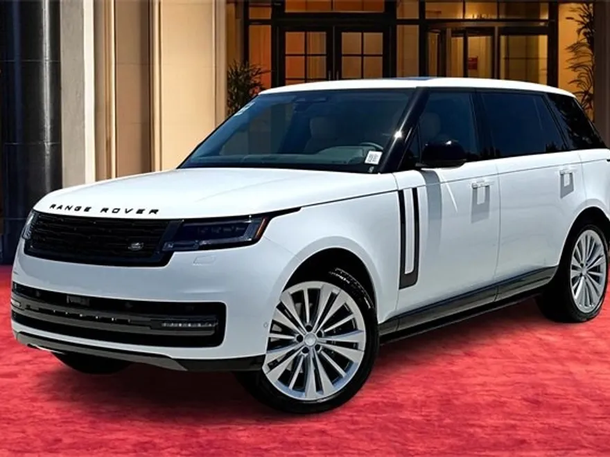 2025 Land Rover Range Rover SE photo 1