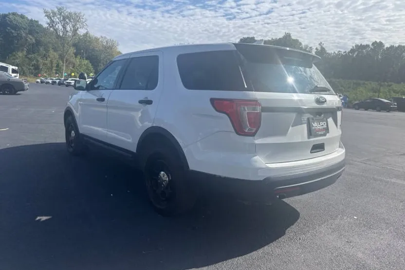 2017 Ford Explorer photo 1