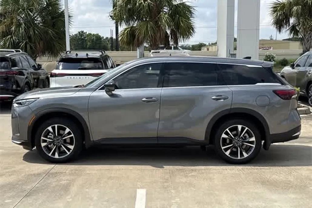 2026 Infiniti QX60 Pure photo 1