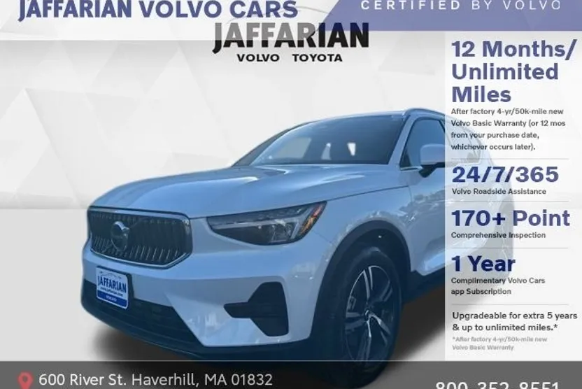 2025 Volvo XC40 Core photo 1