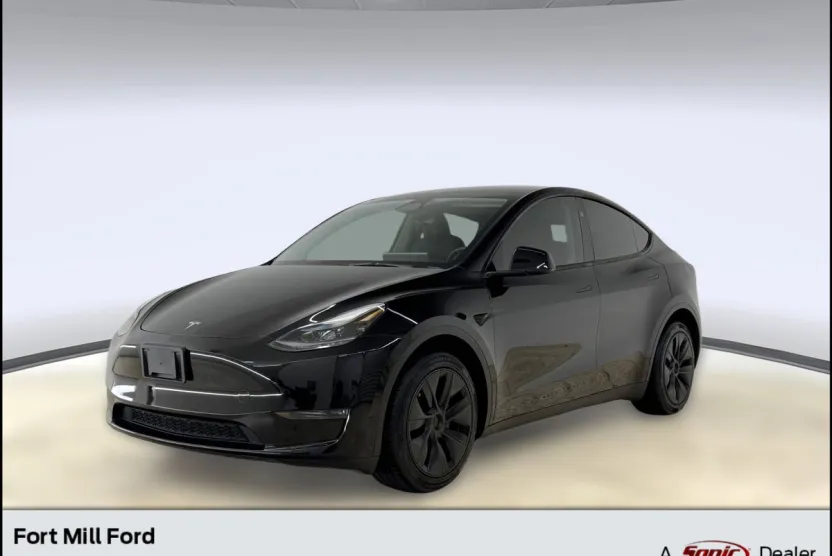 2024 Tesla Model Y Long Range photo 1