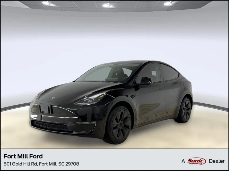 2024 Tesla Model Y Long Range photo 1