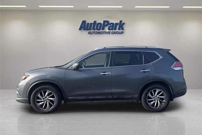 2015 Nissan Rogue SL photo 1