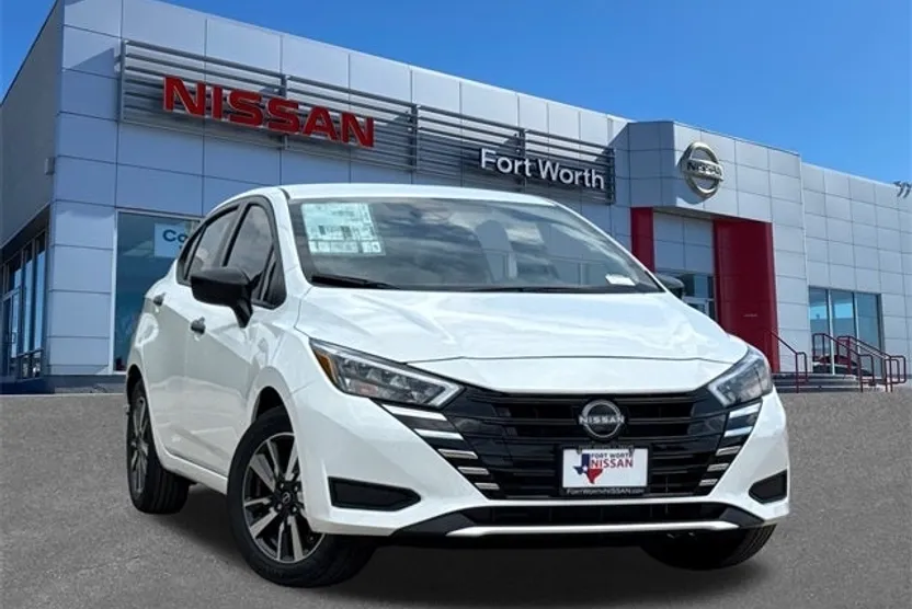 2025 Nissan Versa 1.6 S photo 1