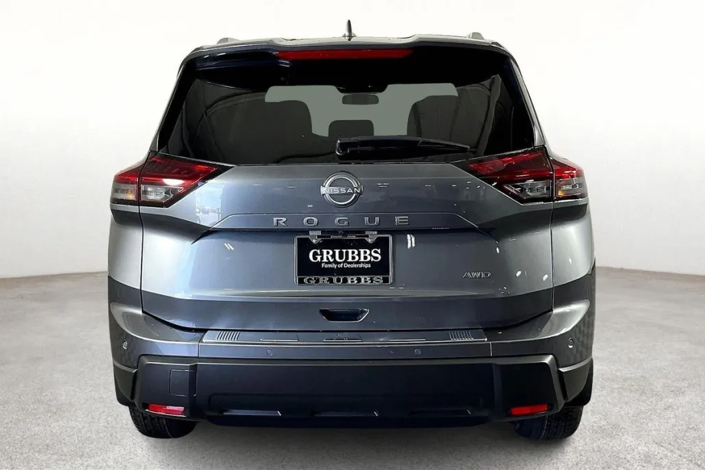 2026 Nissan Rogue SV photo 1