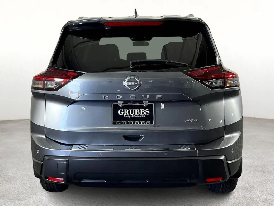 2026 Nissan Rogue SV photo 1