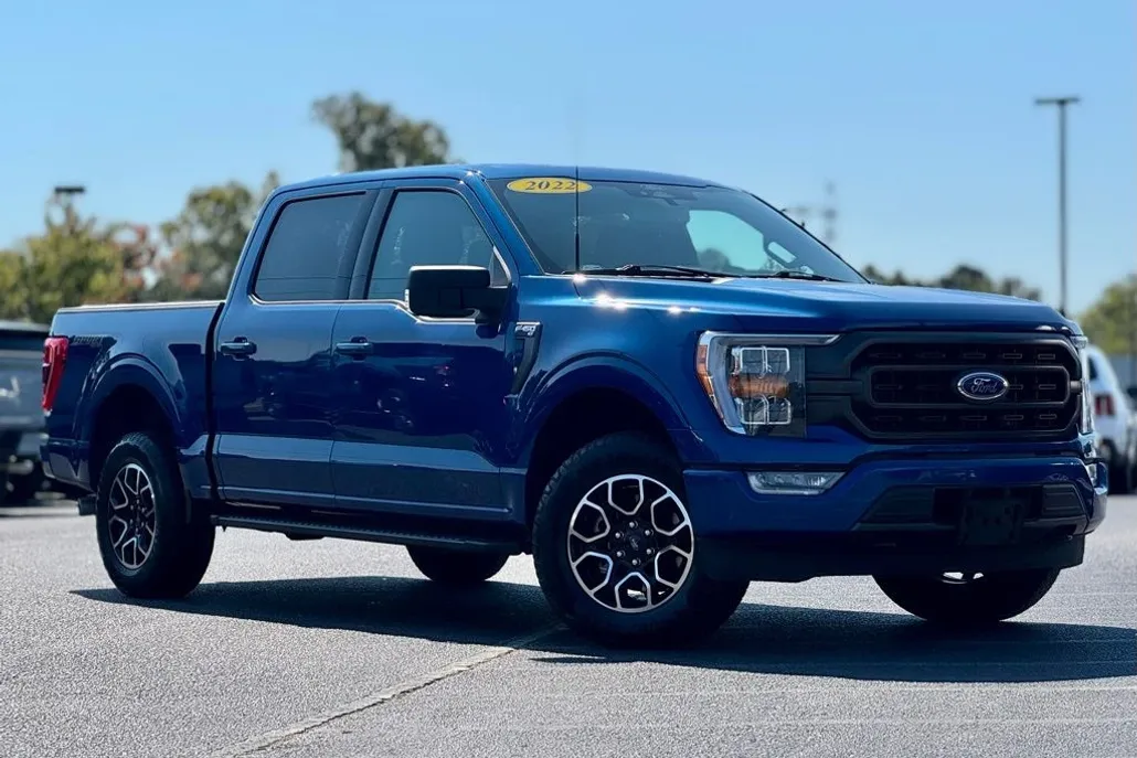 2022 Ford F-150 XLT photo 1