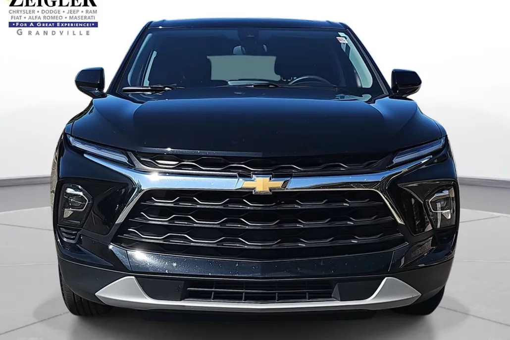 2025 Chevrolet Blazer 2LT photo 1