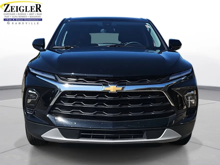 2025 Chevrolet Blazer 2LT photo 1