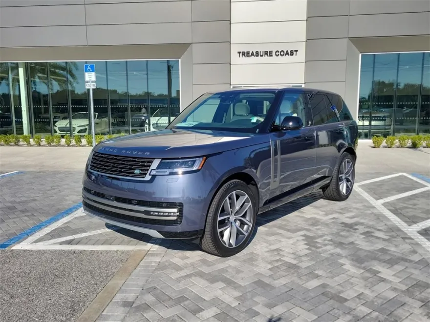 2025 Land Rover Range Rover SE photo 1