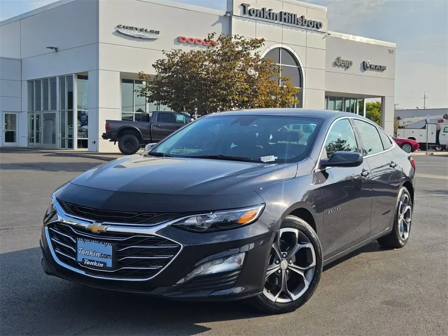 2023 Chevrolet Malibu 1LT photo 1