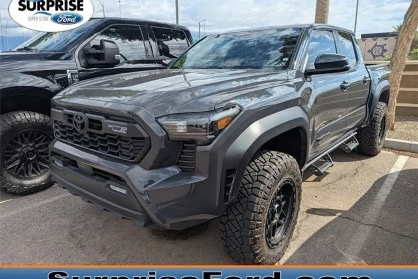 2024 Toyota Tacoma TRD Off-Road photo 1