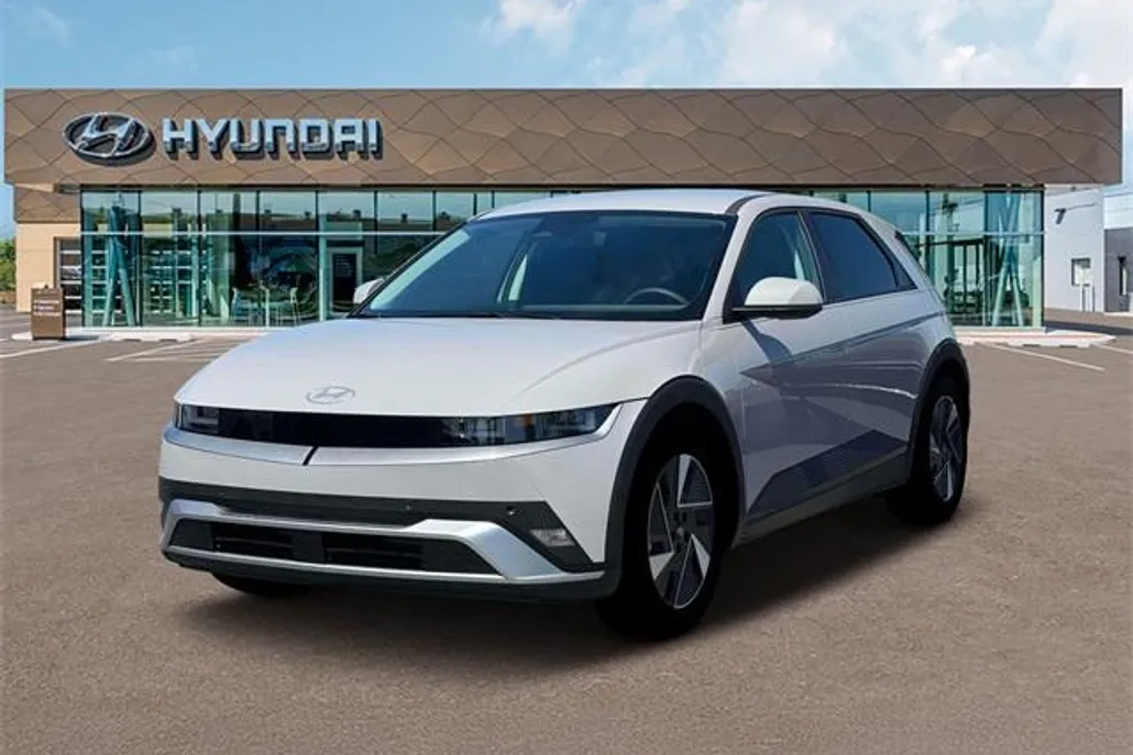 2025 Hyundai Ioniq 5 SE photo 1