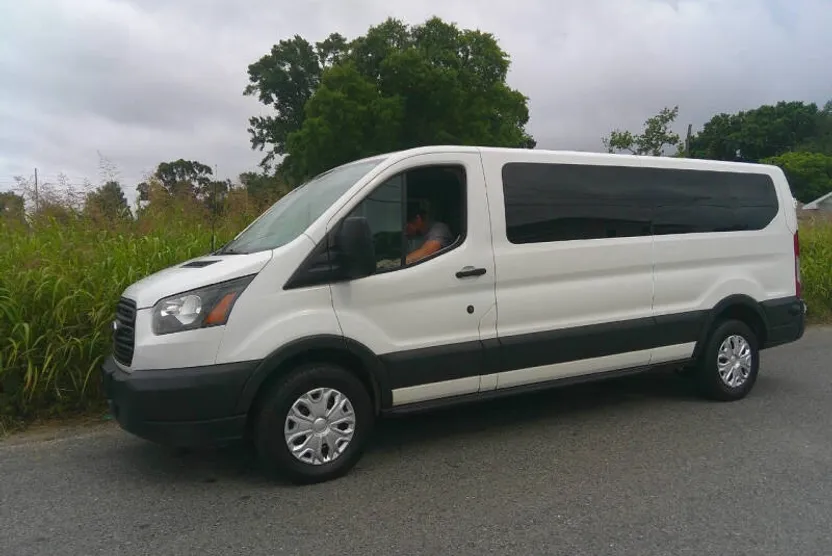 2018 Ford Transit XLT photo 1