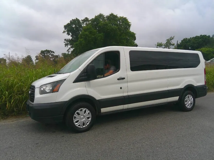 2018 Ford Transit XLT photo 1