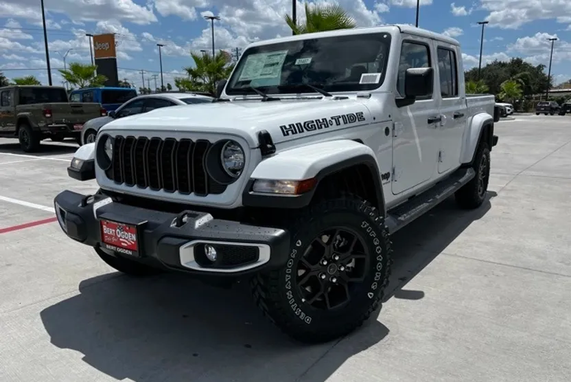 2025 Jeep Gladiator Sport photo 1