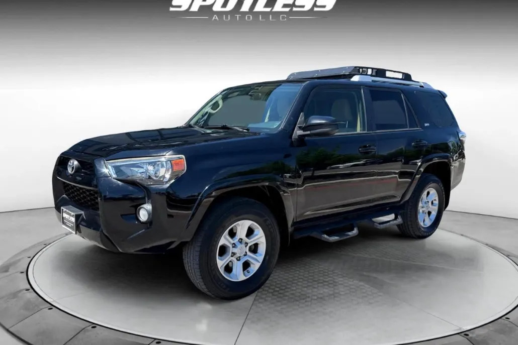 2014 Toyota 4Runner SR5 4WD photo 1