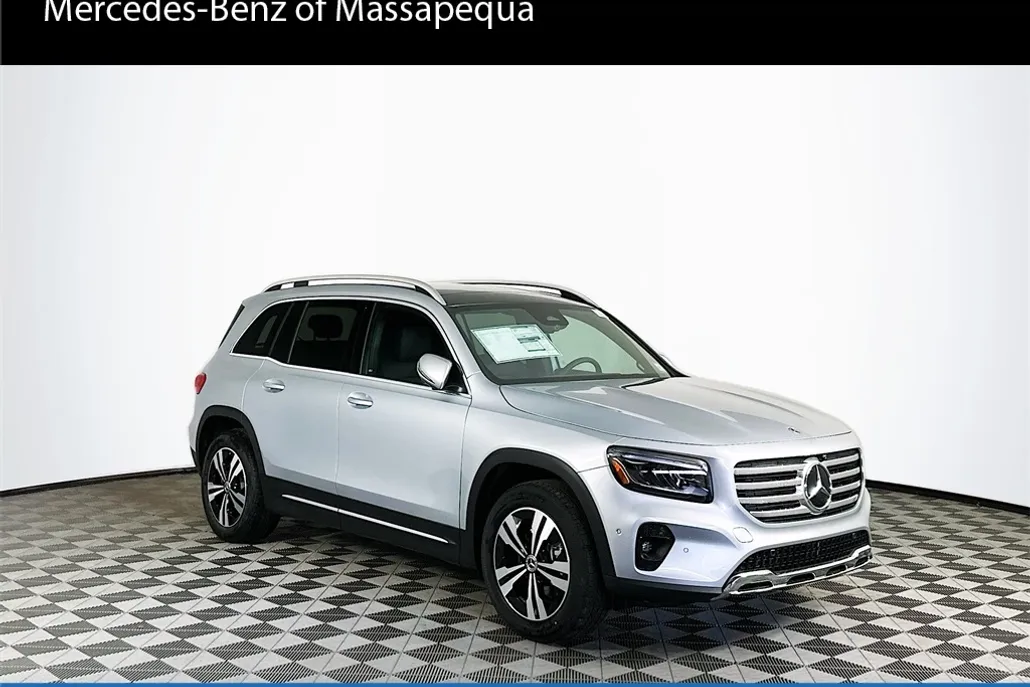 2026 Mercedes Benz GLB 250 4MATIC photo 1