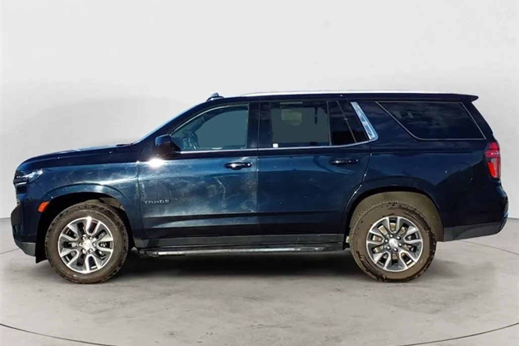 2021 Chevrolet Tahoe LT photo 1