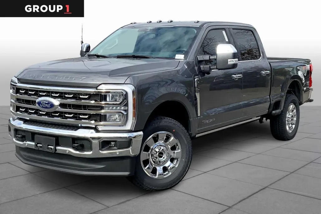 2025 Ford F-250 Lariat photo 1