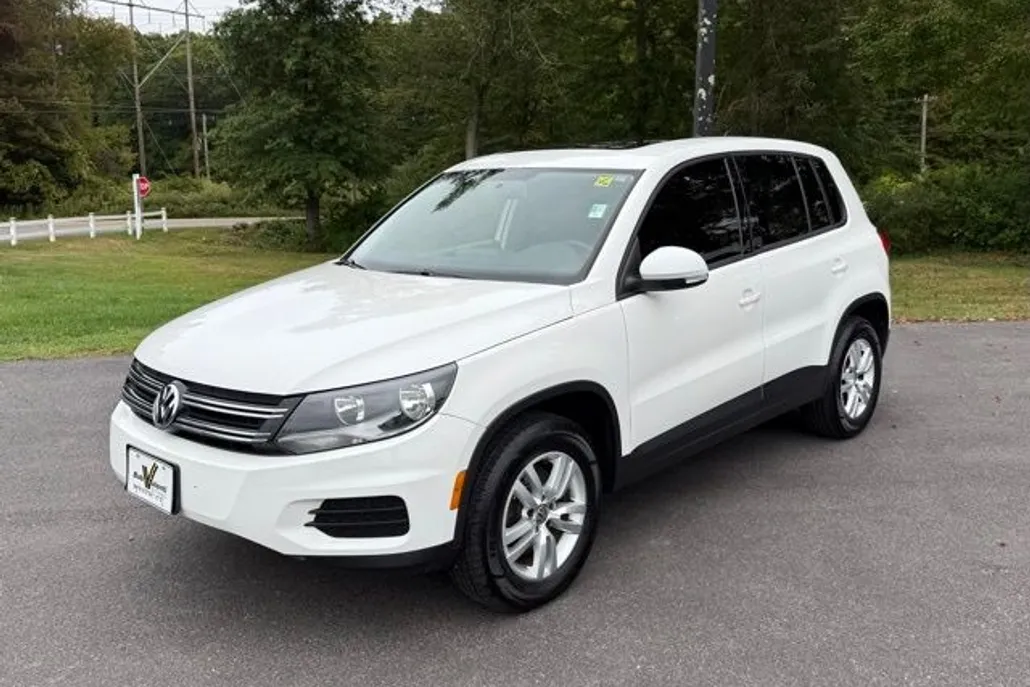 2012 Volkswagen Tiguan photo 1