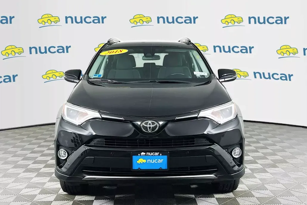 2018 Toyota RAV4 XLE photo 1
