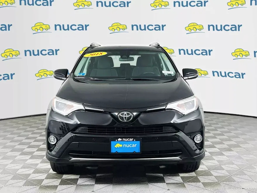 2018 Toyota RAV4 XLE photo 1
