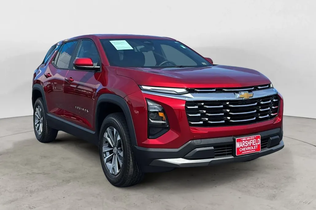 2025 Chevrolet Equinox LT photo 1