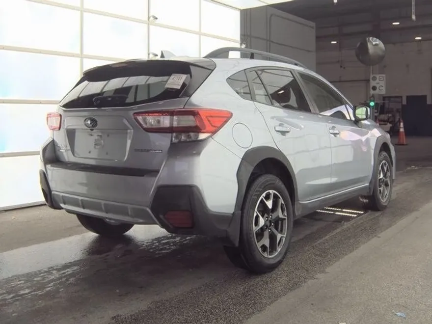 2019 Subaru Crosstrek 2.0i Premium photo 1