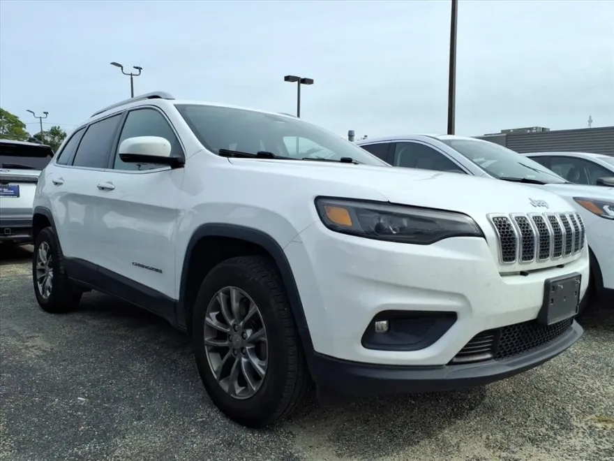 2019 Jeep Cherokee Latitude photo 1