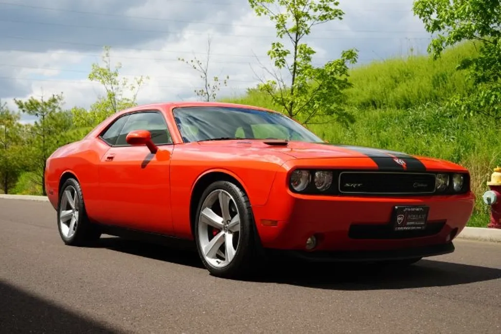 2008 Dodge Challenger SRT8 photo 1