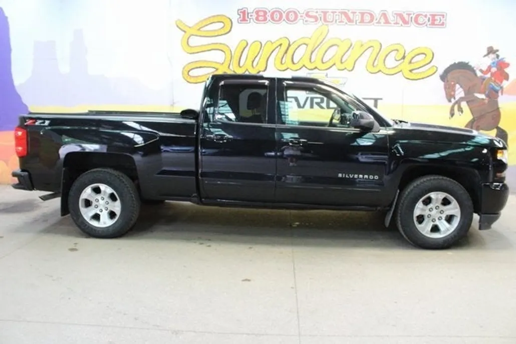 2018 Chevrolet Silverado 1500 LT1 photo 1