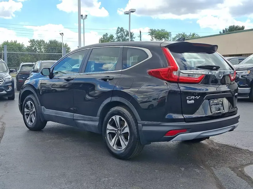 2017 Honda CR-V LX photo 1