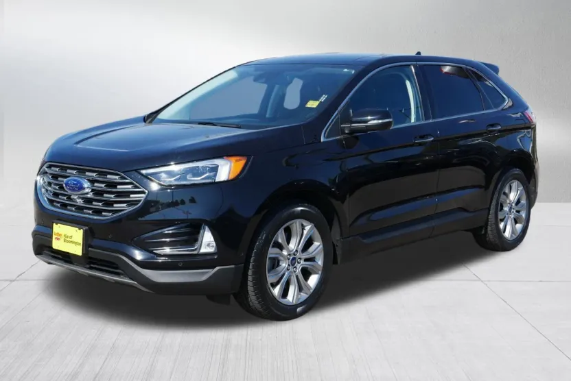 2019 Ford Edge Titanium photo 1