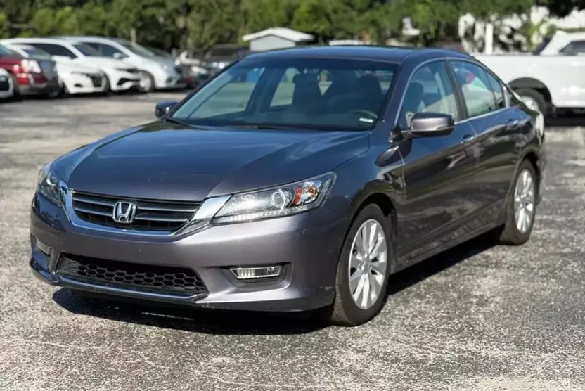 2013 Honda Accord EX photo 1